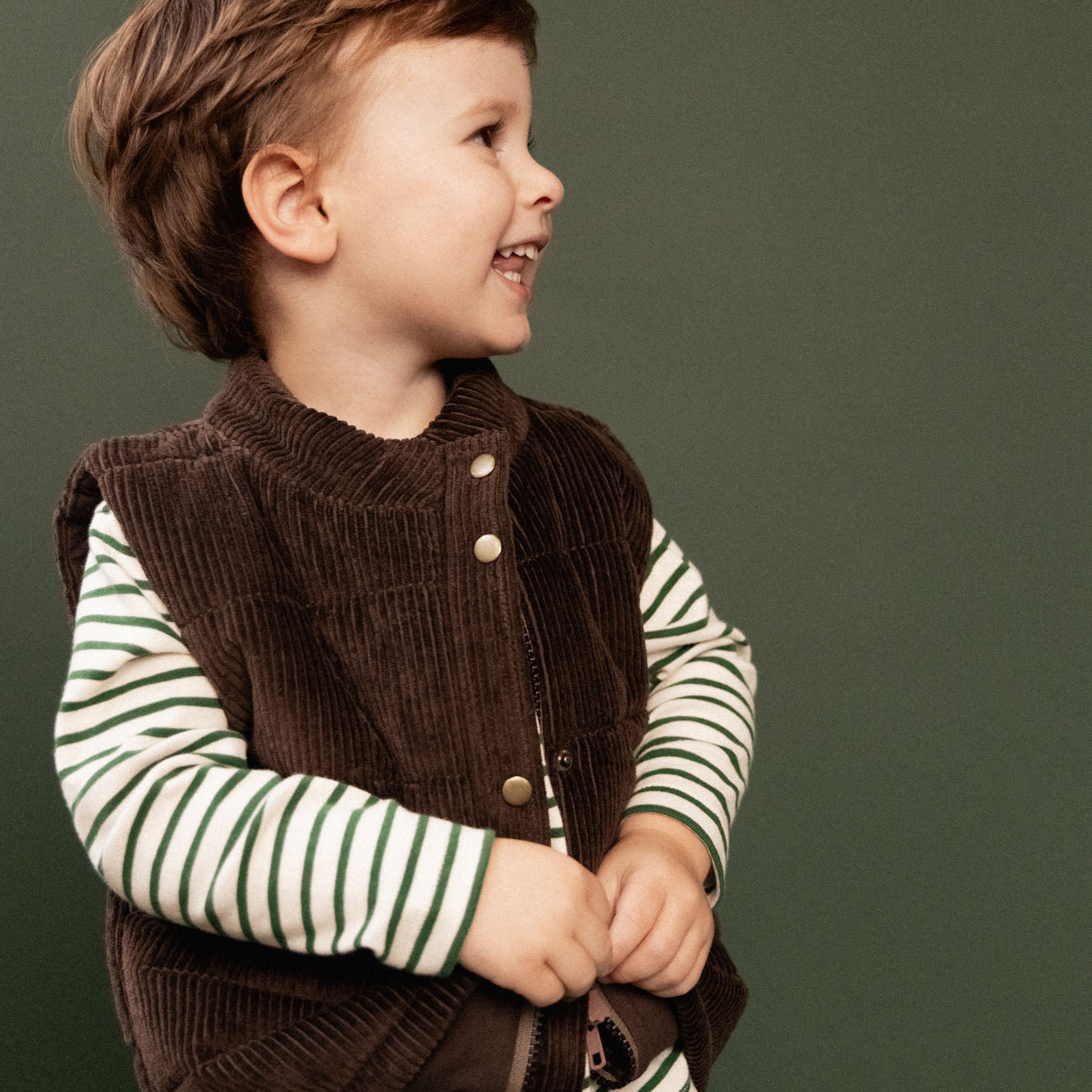 ABEL VEST | Pinecone-Web-hover