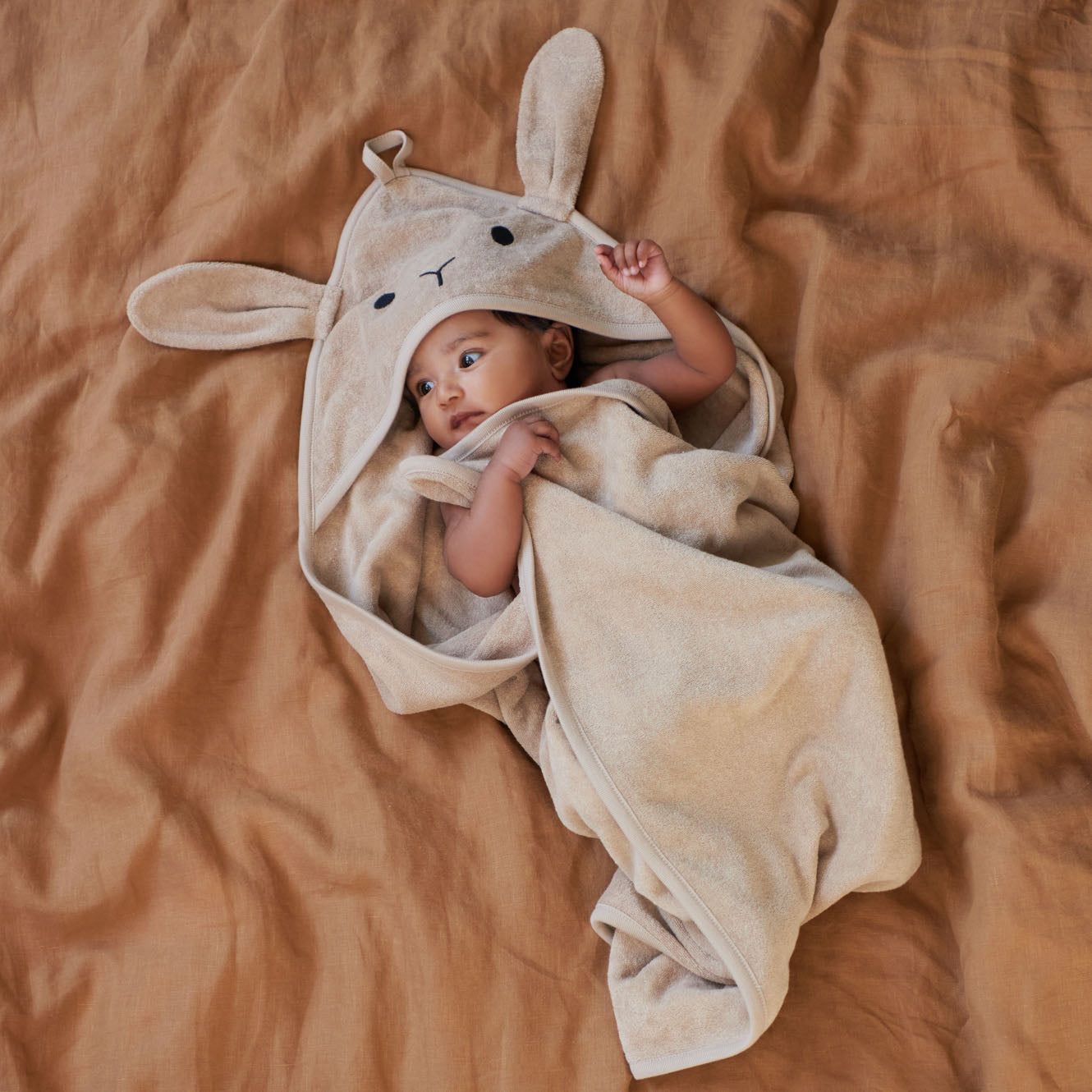 BUNNY HOODED TOWEL | Nougat-Web-hover