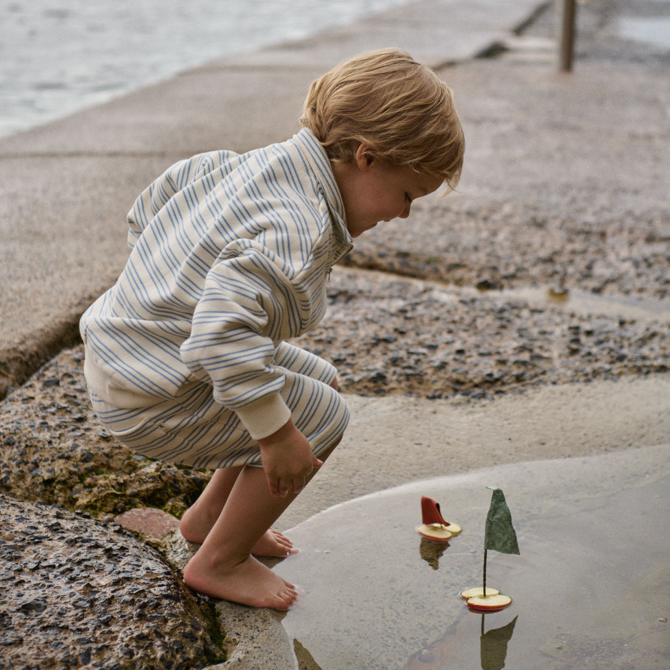 CAMPER SWEATSHIRT | Stripe Trio-Extra Img - 2
