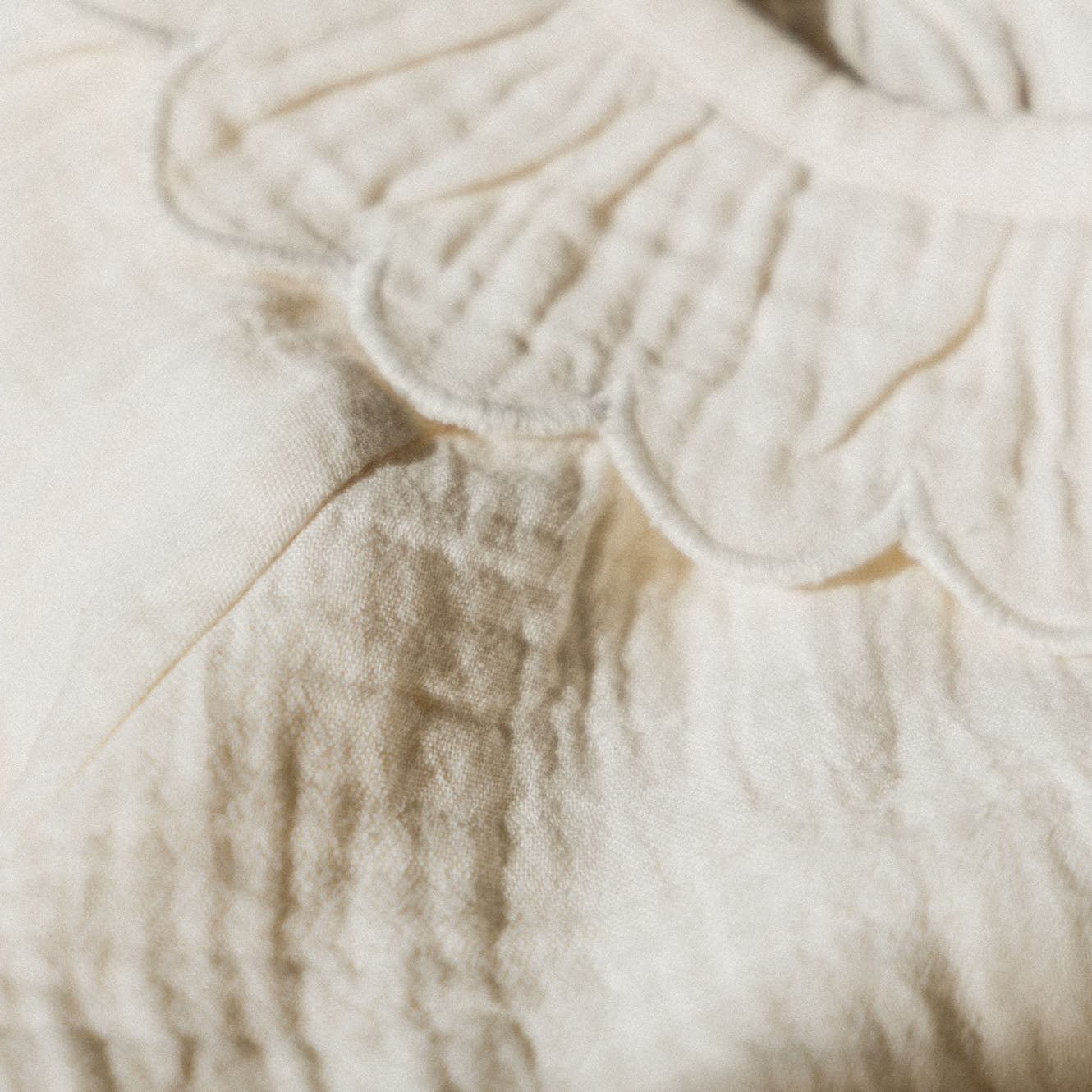 RUFFLE CAMERON BLOUSE | Natural-Extra Img - 2