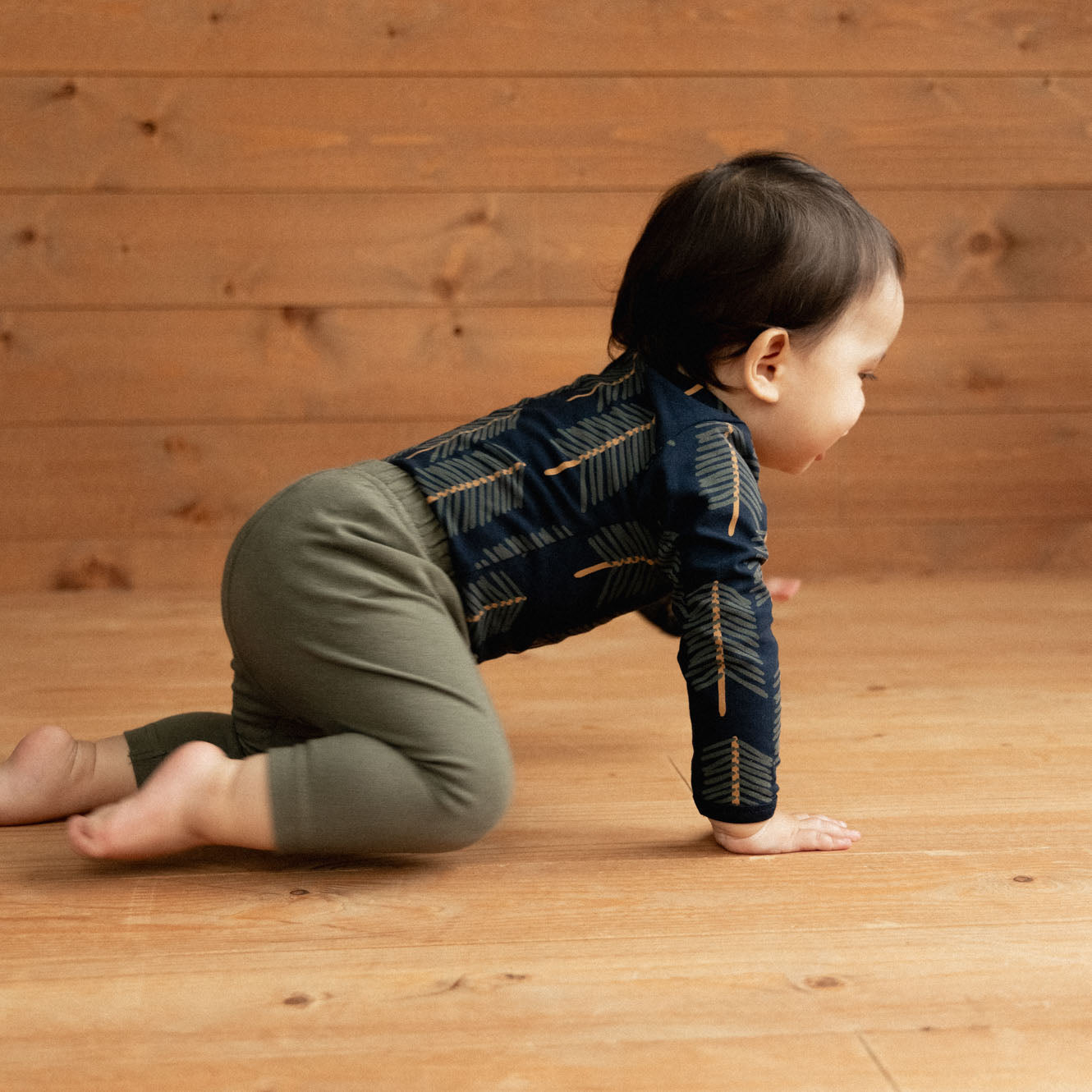 STRETCH JERSEY L/S BODYSUIT | Bramblewood Print-Extra Img - 3