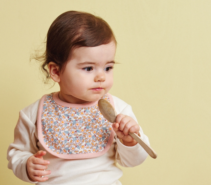 baby's first food: tips on starting solids